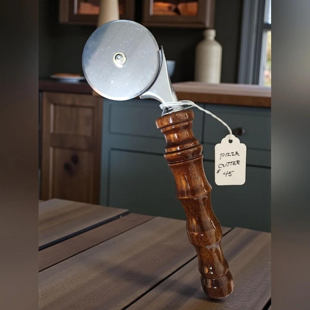 Hand-turned Wooden Handle Stainless Steel Pizza Cutter